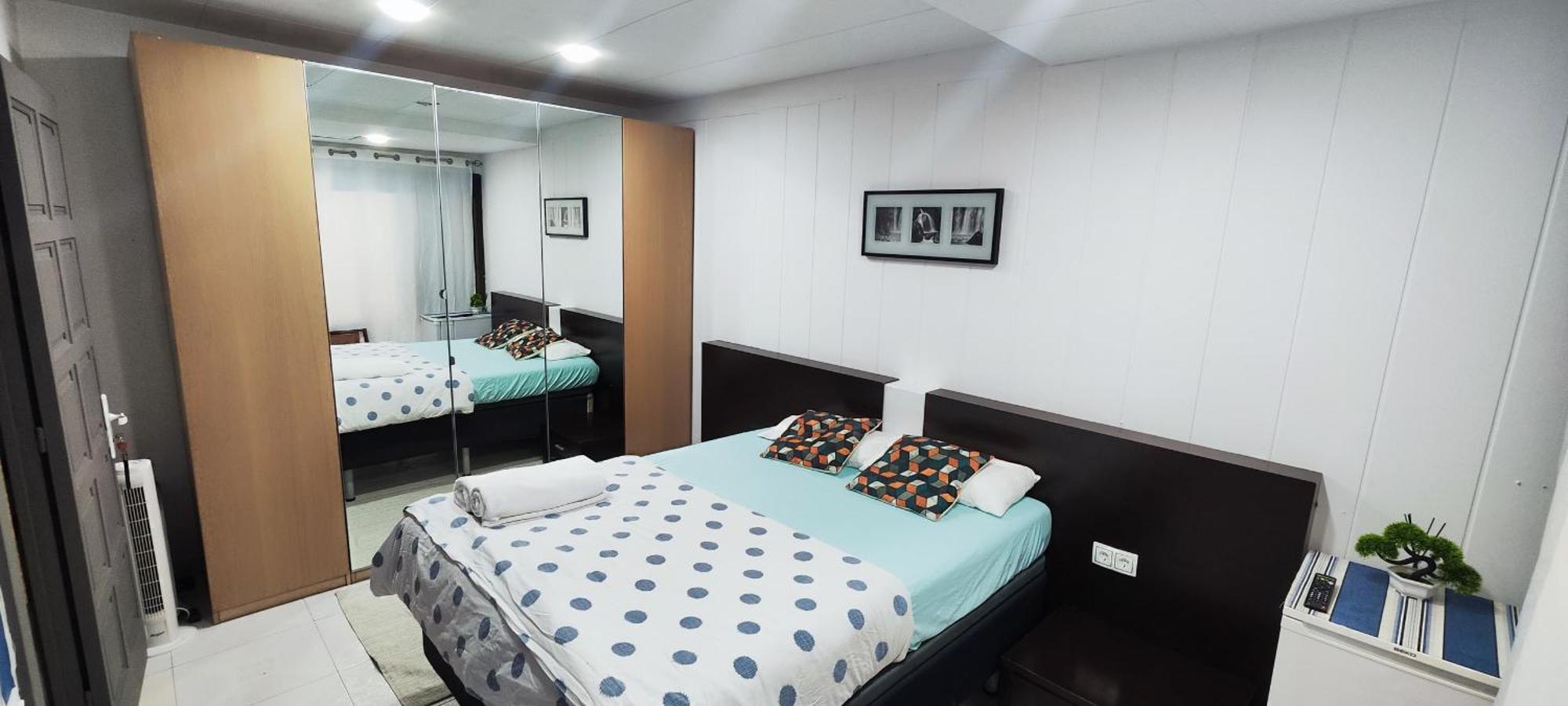 Habitacion En Centro De Barcelona Hotel Eksteriør billede