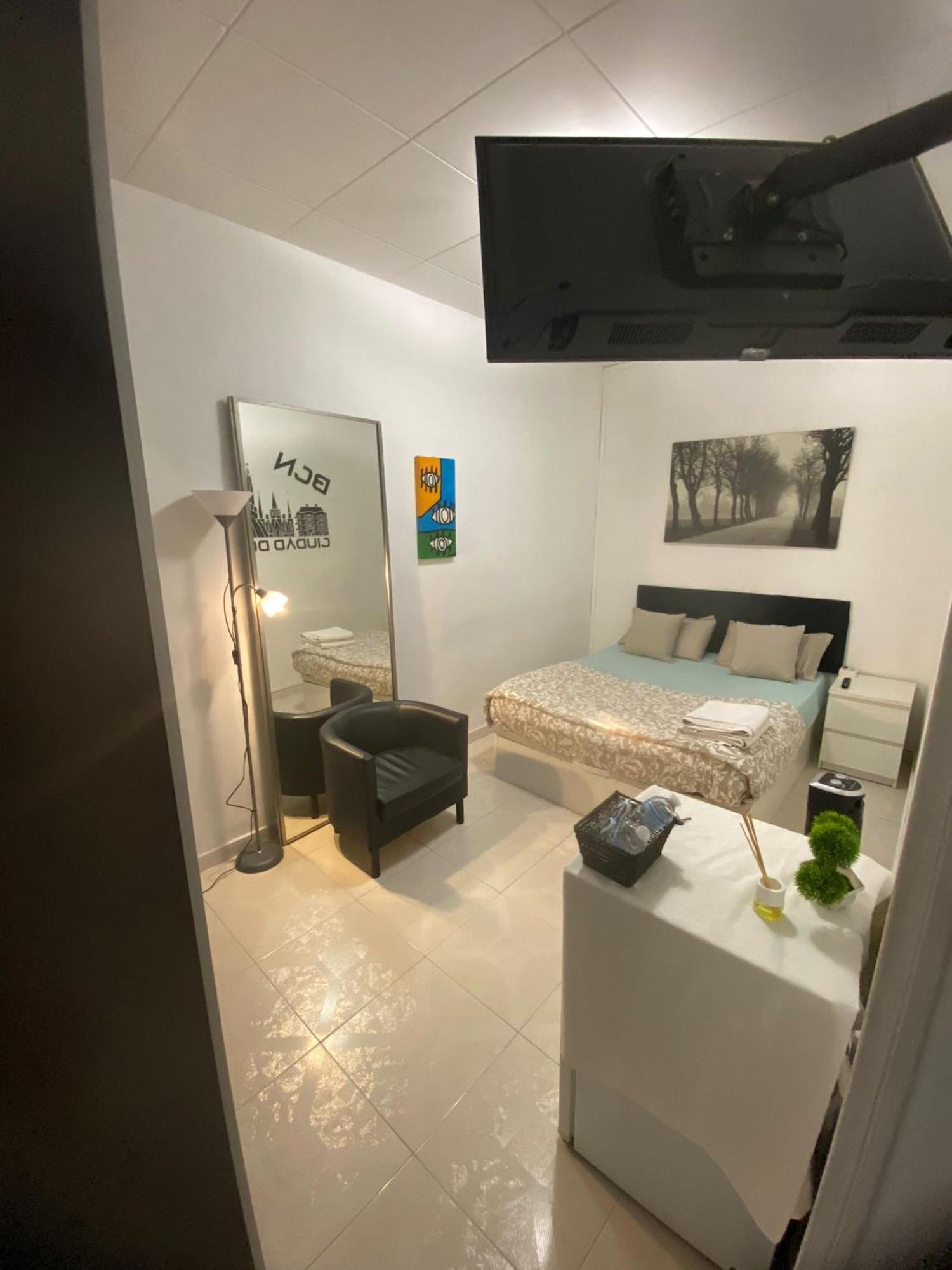 Habitacion En Centro De Barcelona Hotel Eksteriør billede